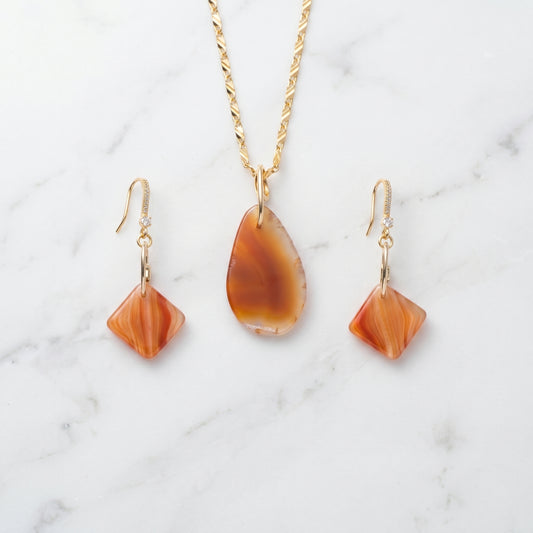 Carnelian Agate Orange Pendant Necklace, Warm Autumn Style